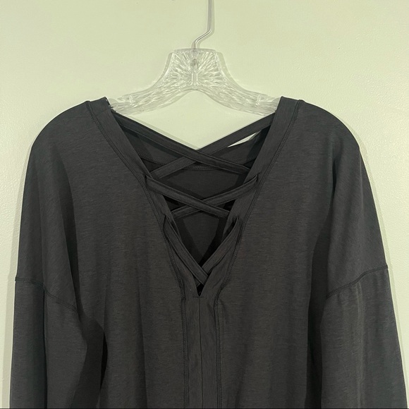 Apana size small charcoal long sleeve top - Picture 6 of 7